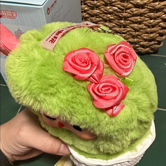 Baby Three A Small Flower Rosebud - Picture 3 of 8